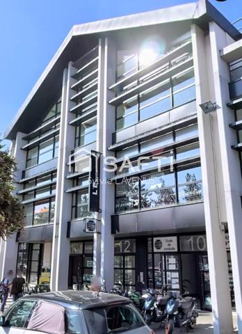 A SOISSONS, QUARTIER PARC GOURAUD, BUREAU PROFESSIONNEL AMENAGE ET MEUBLE DE 43 M2.