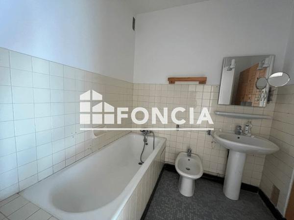 Location Appartement 3 pièces 68.5 m² - 4 RUE DU SERGENT BERNES CAMBOT Pau 64000