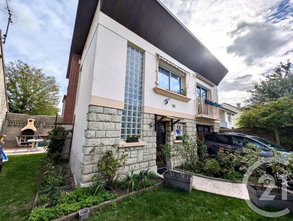Appartement F5 à vendre  5 pièces - 96 m 2   GAGNY  - 93