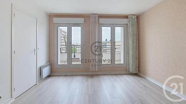 Appartement F5 à vendre  5 pièces - 96 m 2   GAGNY  - 93