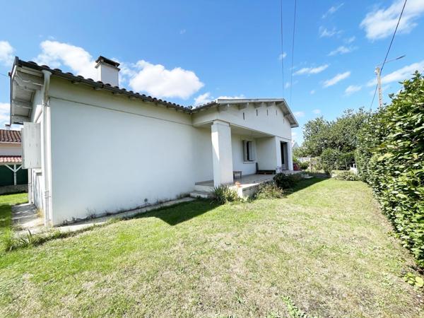 Maison traitionnelle sur parcelle arborée