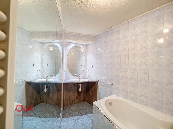 Maison à vendre    5 pièces •  Le Bignon