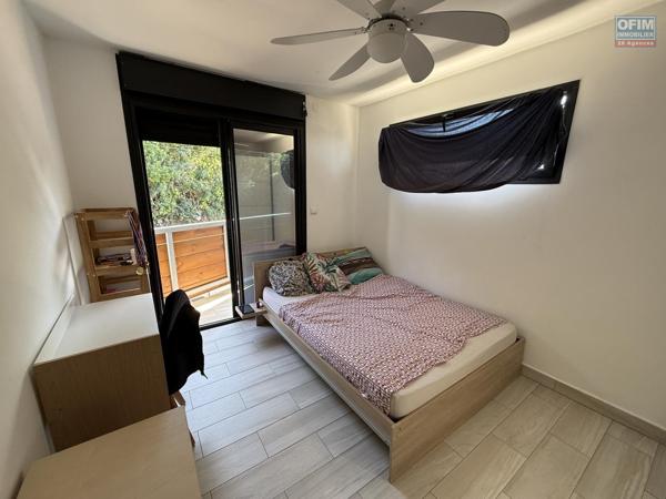 Bel appartement T3 en RDC avec magnifique vue mer et montagne proche centre ville