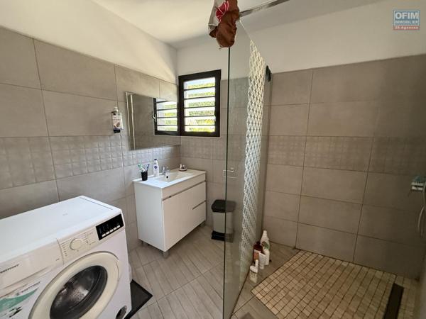 Bel appartement T3 en RDC avec magnifique vue mer et montagne proche centre ville