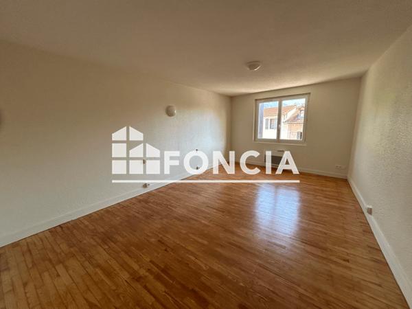 Location Appartement 4 pièces 109.7 m² - 773 GRANDE RUE Le Touvet 38660
