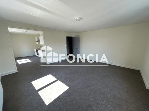 Location Appartement 4 pièces 109.7 m² - 773 GRANDE RUE Le Touvet 38660