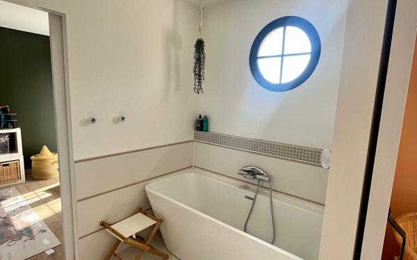 Maison à vendre    5 pièces • 200 m2 Sommières