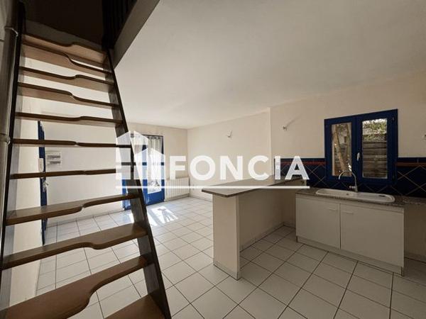 Location Appartement 2 pièces 36.74 m² - 20 BIS RUE PAUL COURIER Blere 37150