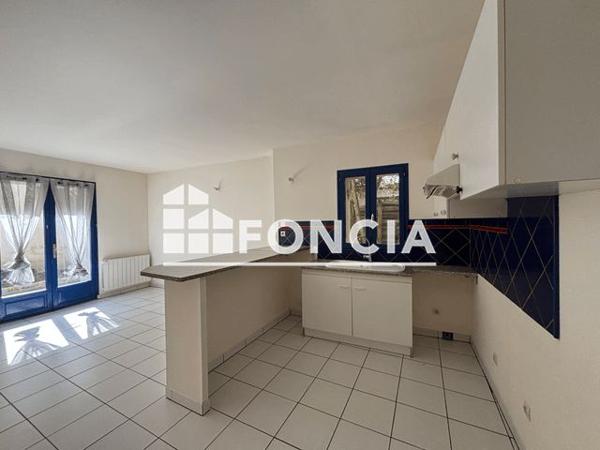 Location Appartement 2 pièces 36.74 m² - 20 BIS RUE PAUL COURIER Blere 37150