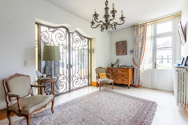 Compiègne, Maison 7 Chambres -  251 m² à vendre