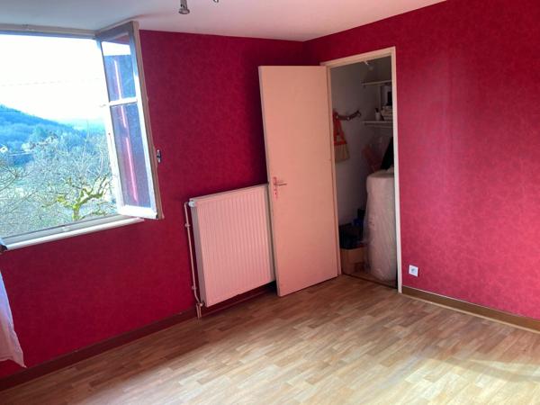 Maison à vendre    6 pièces •  Saint-Cyprien-sur-Dourdou