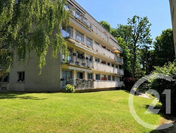 Appartement F4 à vendre  4 pièces - 69,59 m 2   LE MESNIL LE ROI  - 78