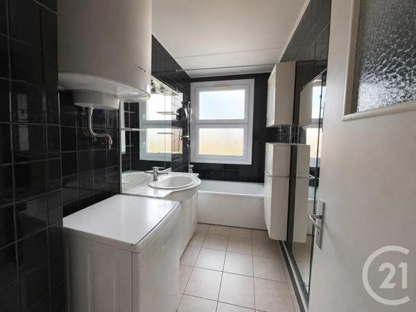 Appartement F4 à vendre  4 pièces - 69,59 m 2   LE MESNIL LE ROI  - 78