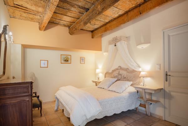 Anduze (30140) Ancien domaine viticole de 22ha, mas provençal, piscine, gites touristiques au cœur du Piémont cévenol