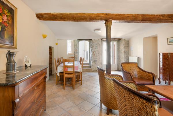 Anduze (30140) Ancien domaine viticole de 22ha, mas provençal, piscine, gites touristiques au cœur du Piémont cévenol