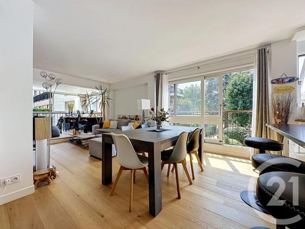 Appartement F4 à vendre  4 pièces - 93,88 m 2   LE CHESNAY  - 78