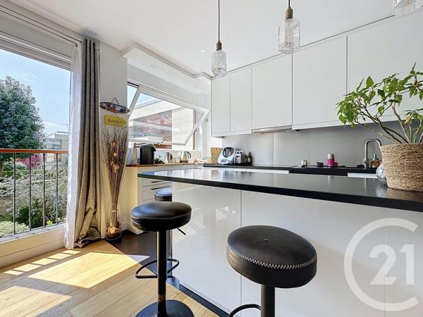 Appartement F4 à vendre  4 pièces - 93,88 m 2   LE CHESNAY  - 78