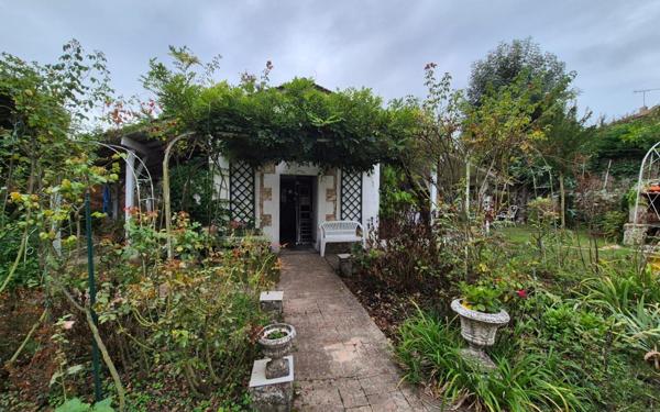 Maison à vendre    6 pièces •  Cocumont