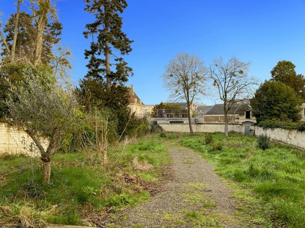 Dpt Vienne (86), à vendre CHATELLERAULT propriete P10 de 350 m² - Terrain de 1 516,00 m²