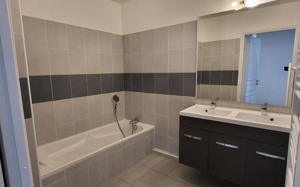 Appartement à vendre    3 pièces • 70,80 m2 La Farlède