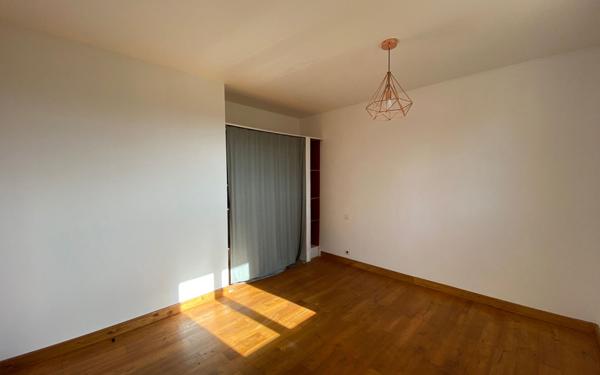 Maison à louer    5 pièces •  Villemur-sur-Tarn