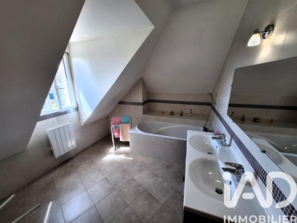 Maison à vendre 6 pièces 154 m² Saint-Michel-sur-Orge