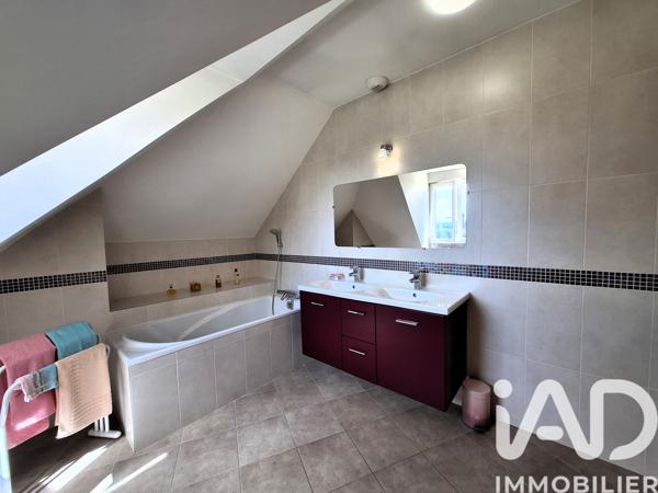 Maison à vendre 6 pièces 154 m² Saint-Michel-sur-Orge