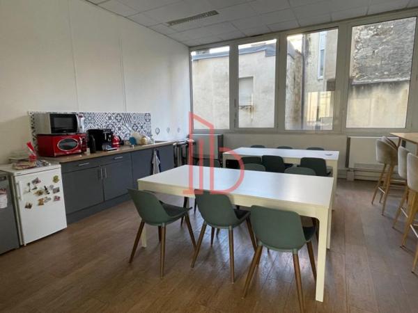 Bureau de 511 m² à louer à Bordeaux Centre