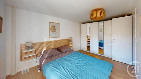 Appartement Duplex à vendre  2 pièces - 42,14 m 2   FONTAINEBLEAU  - 77
