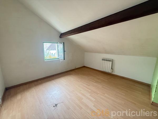 Vente
                Maison36 m² - 2 Pièces -
                    SAINT AMAND MONTROND (18200)