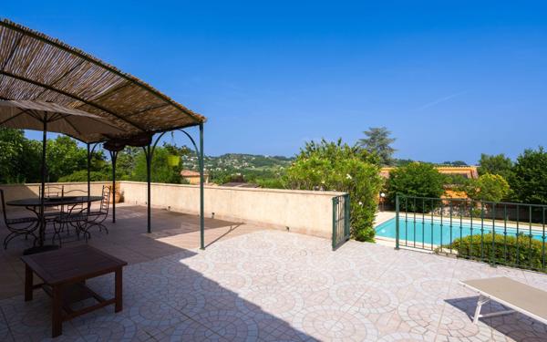 Maison à vendre    5 pièces • 165,50 m2 Forcalquier