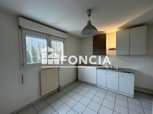 Location Appartement 2 pièces 50.06 m² - 11-13-15 RUE ANTOINE POLOTTI Saint Martin D'heres 38400