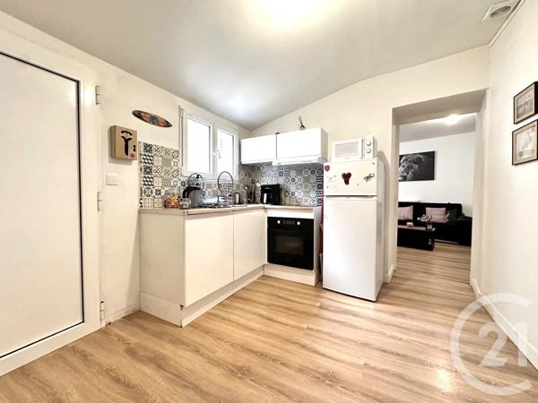 Immeuble à vendre  274 m 2   ANGERVILLE  - 91
