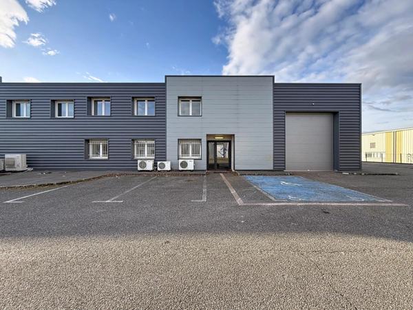 Location Local commercial 3 pièces 244 m2 à Bourgoin-Jallieu