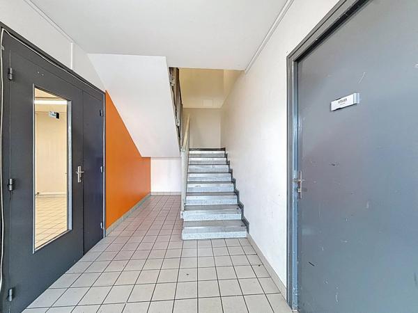 Location Local commercial 3 pièces 244 m2 à Bourgoin-Jallieu