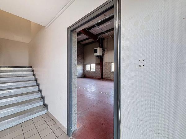 Location Local commercial 3 pièces 244 m2 à Bourgoin-Jallieu