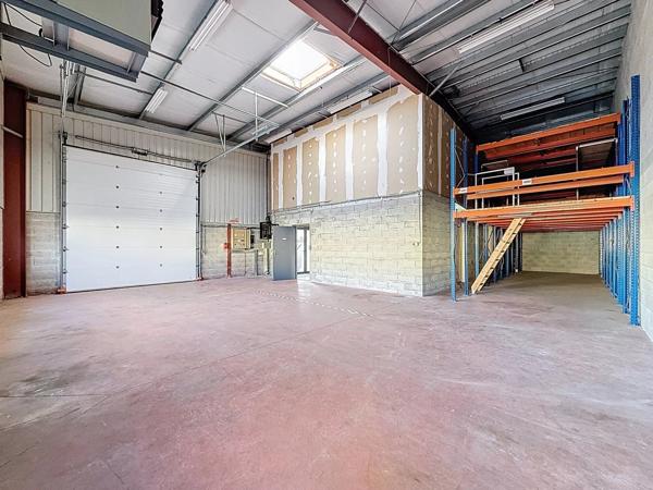 Location Local commercial 3 pièces 244 m2 à Bourgoin-Jallieu