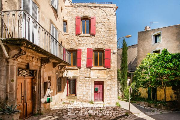 Maison de village en pierre – jardin privatif et toit-terrasse