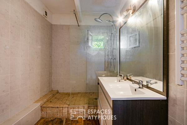 Maison de village en pierre – jardin privatif et toit-terrasse