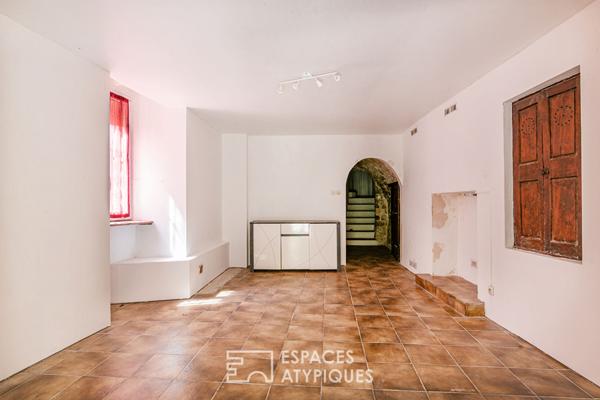 Maison de village en pierre – jardin privatif et toit-terrasse