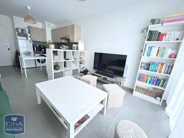 Appartement à louer 2 pièces 40.29m² Tours (37100)
