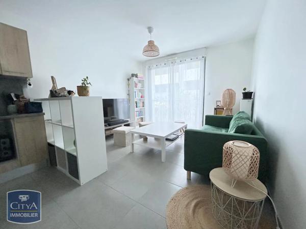 Appartement à louer 2 pièces 40.29m² Tours (37100)