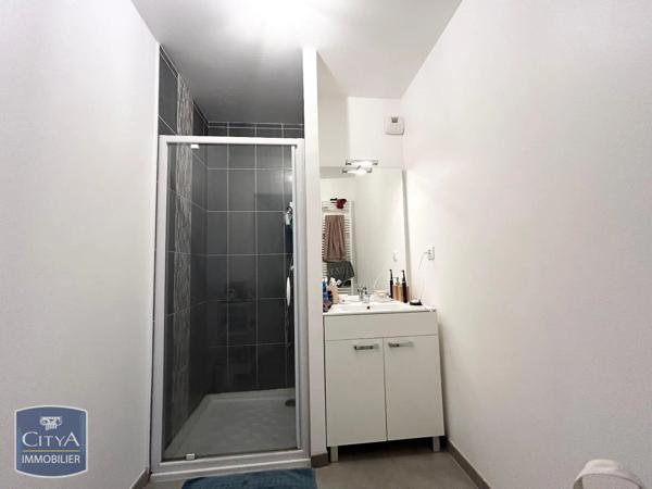 Appartement à louer 2 pièces 40.29m² Tours (37100)