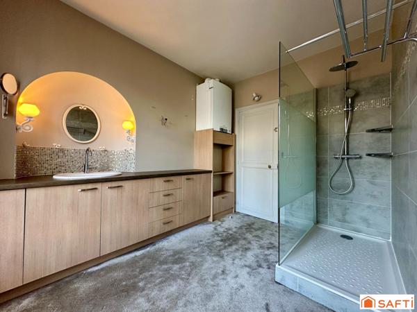 Maison centre ville de 247m2 avec jardin clos et arboré !