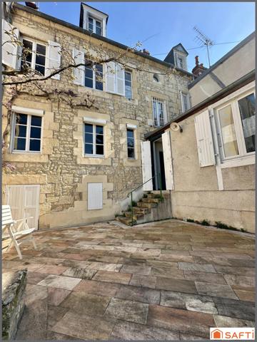 Maison centre ville de 247m2 avec jardin clos et arboré !