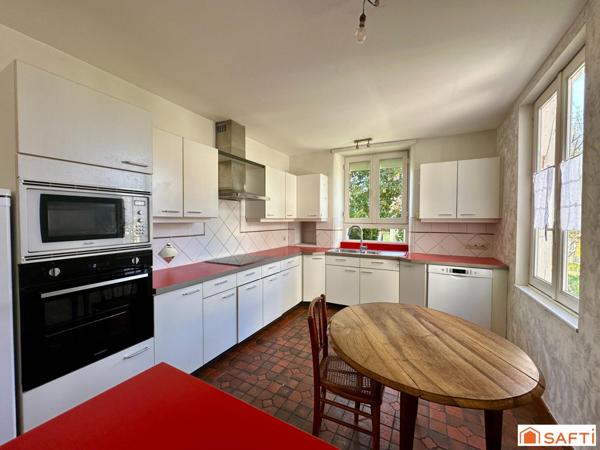 Maison centre ville de 247m2 avec jardin clos et arboré !