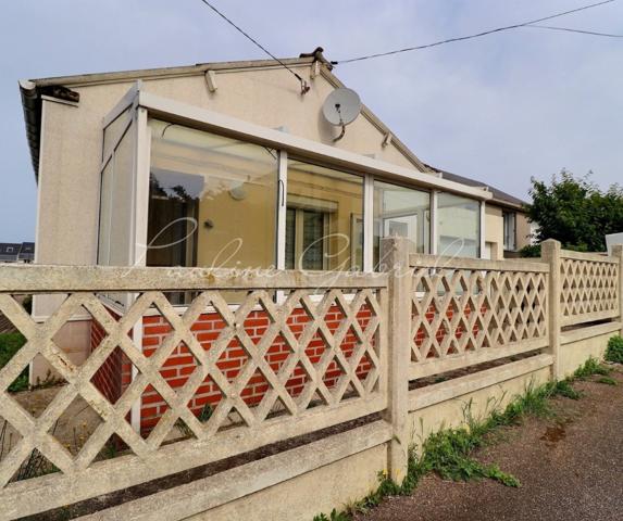 Une maison à réinventer sur Dollemard au Havre avec jardin et garage, au calme