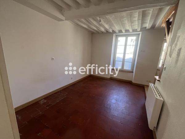 Maison
         5 pièces
        - 86 m² 219 500 € *