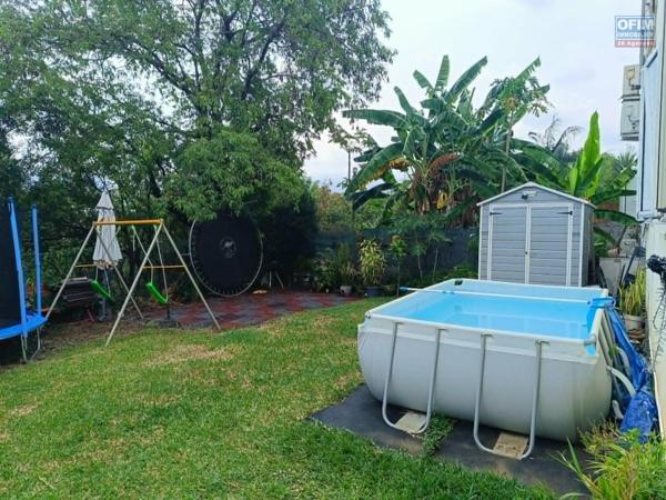 A vendre appartement 3 chambres avec jardin de 200 m2 à la Ravine des Cabris