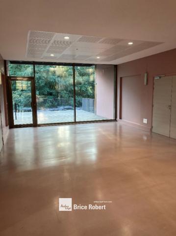 Bureaux à louer à Limonest dans WESTING environnement verdoyant et certifié HQE